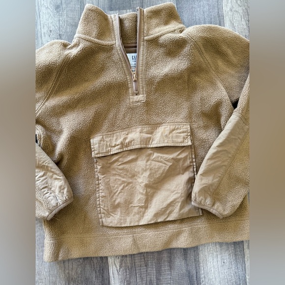 Gap neutral boy pull over jacket - Picture 3 of 6